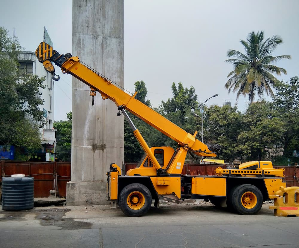 Best Applications for Pick and Carry Cranes Best Applications for Pick and Carry Cranes