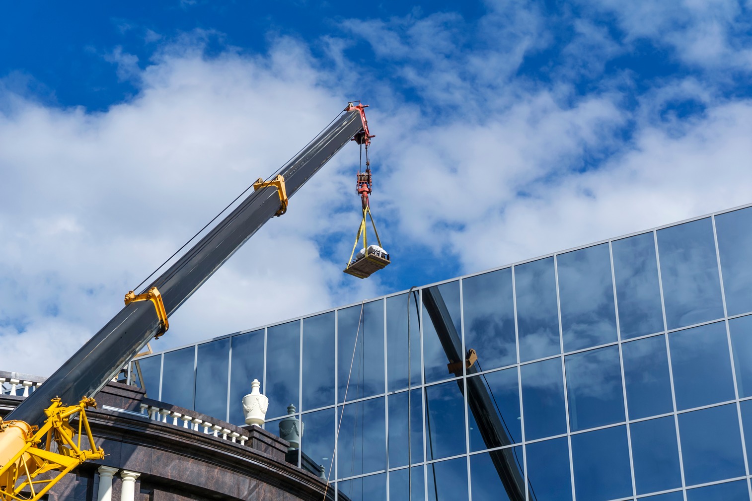 What Are Telescopic Cranes & Their Benefits?